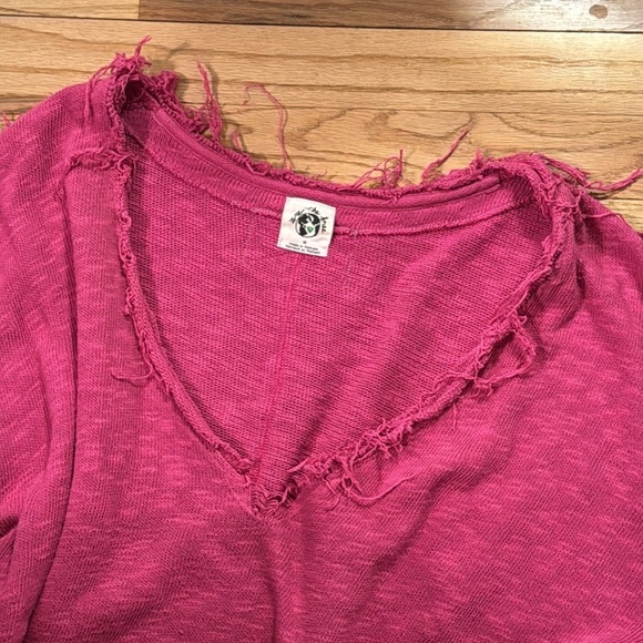 Free people boho fuchsia v- neck tee medium - Picture 4 of 12